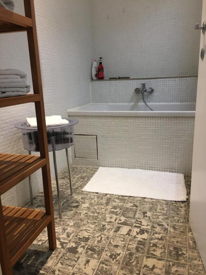 Guesthouse Poppies , Free Parking Oostende Bagian luar foto