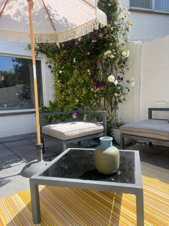 Guesthouse Poppies , Free Parking Oostende Bagian luar foto