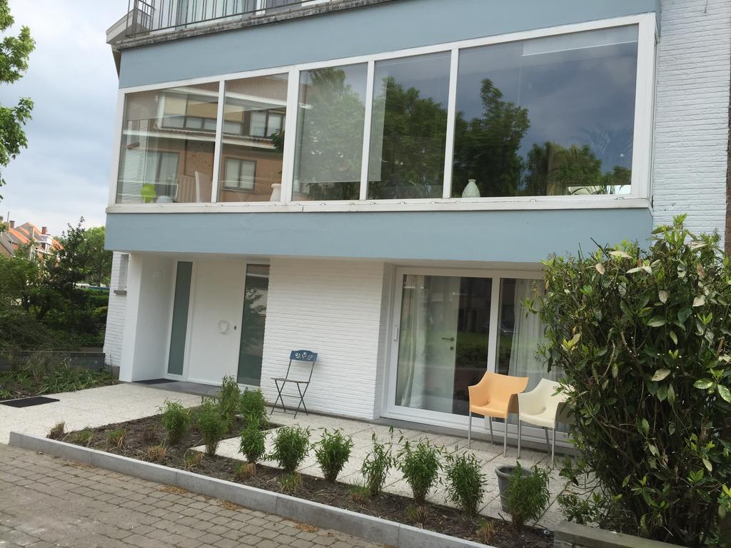 Guesthouse Poppies , Free Parking Oostende Bagian luar foto