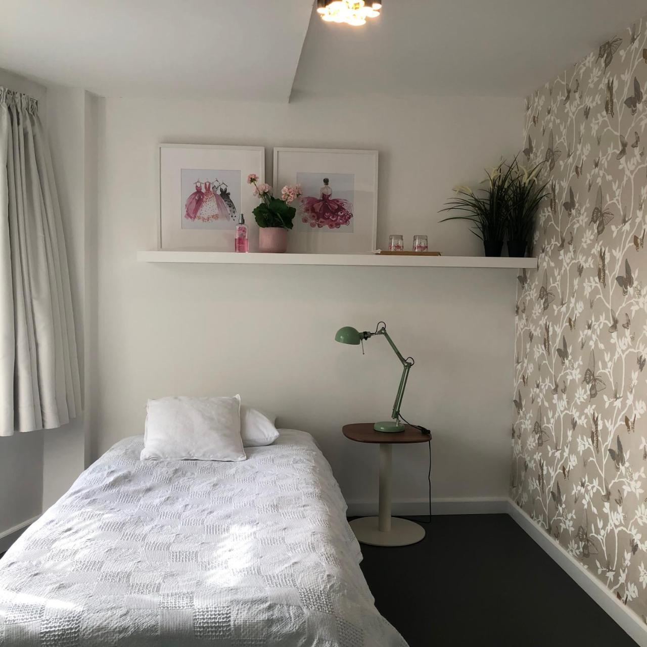 Guesthouse Poppies , Free Parking Oostende Bagian luar foto