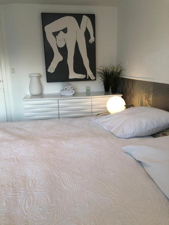 Guesthouse Poppies , Free Parking Oostende Bagian luar foto